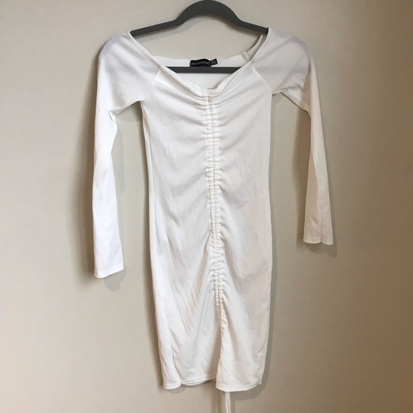 🛍 White Ribbed Long Sleeve Ruched Bodycon Dress - Picture 3 of 7